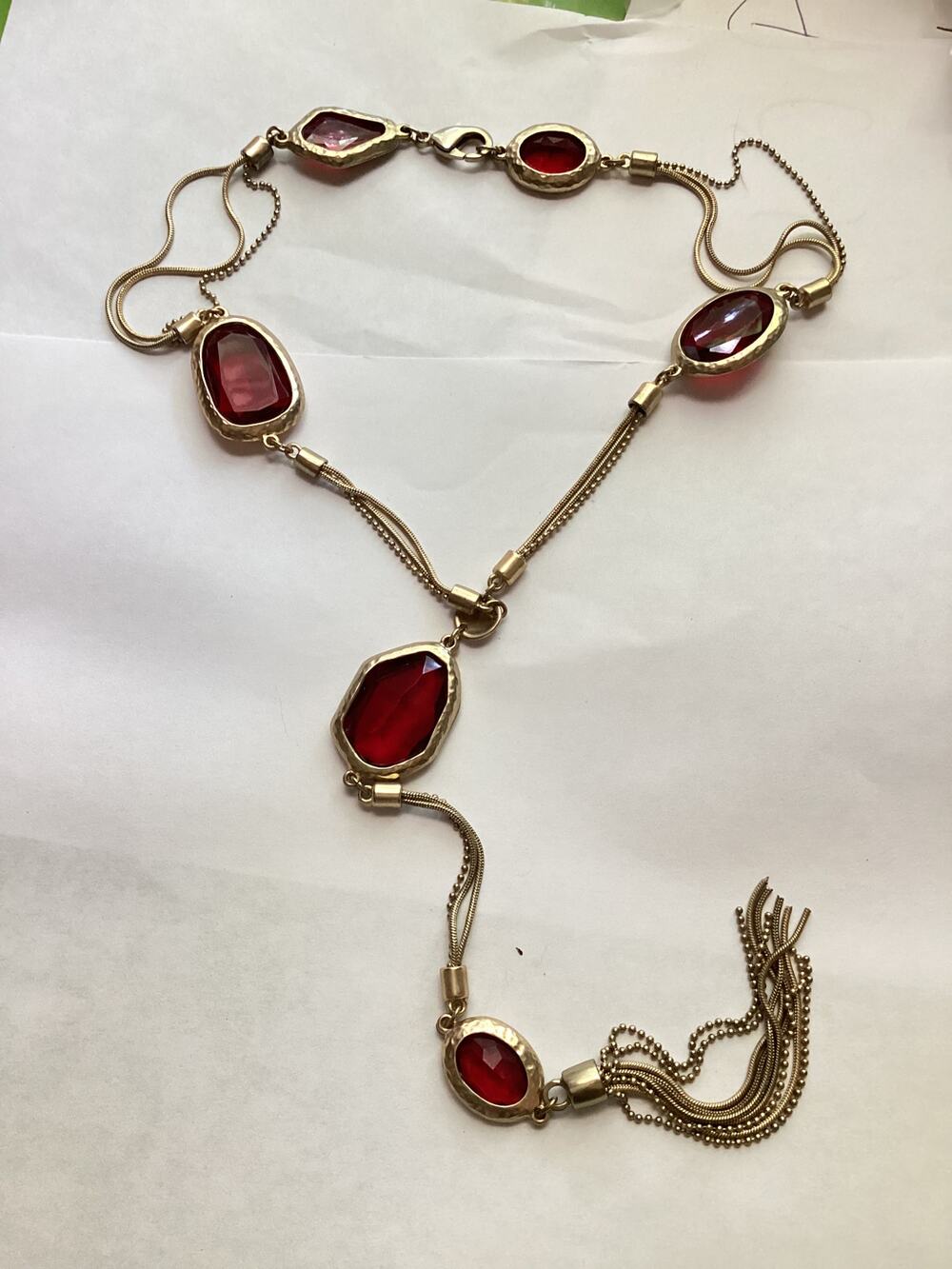 1761 NWOT Fashion gold 36" Y-necklace w/oval ruby color beads gold lobster clasp